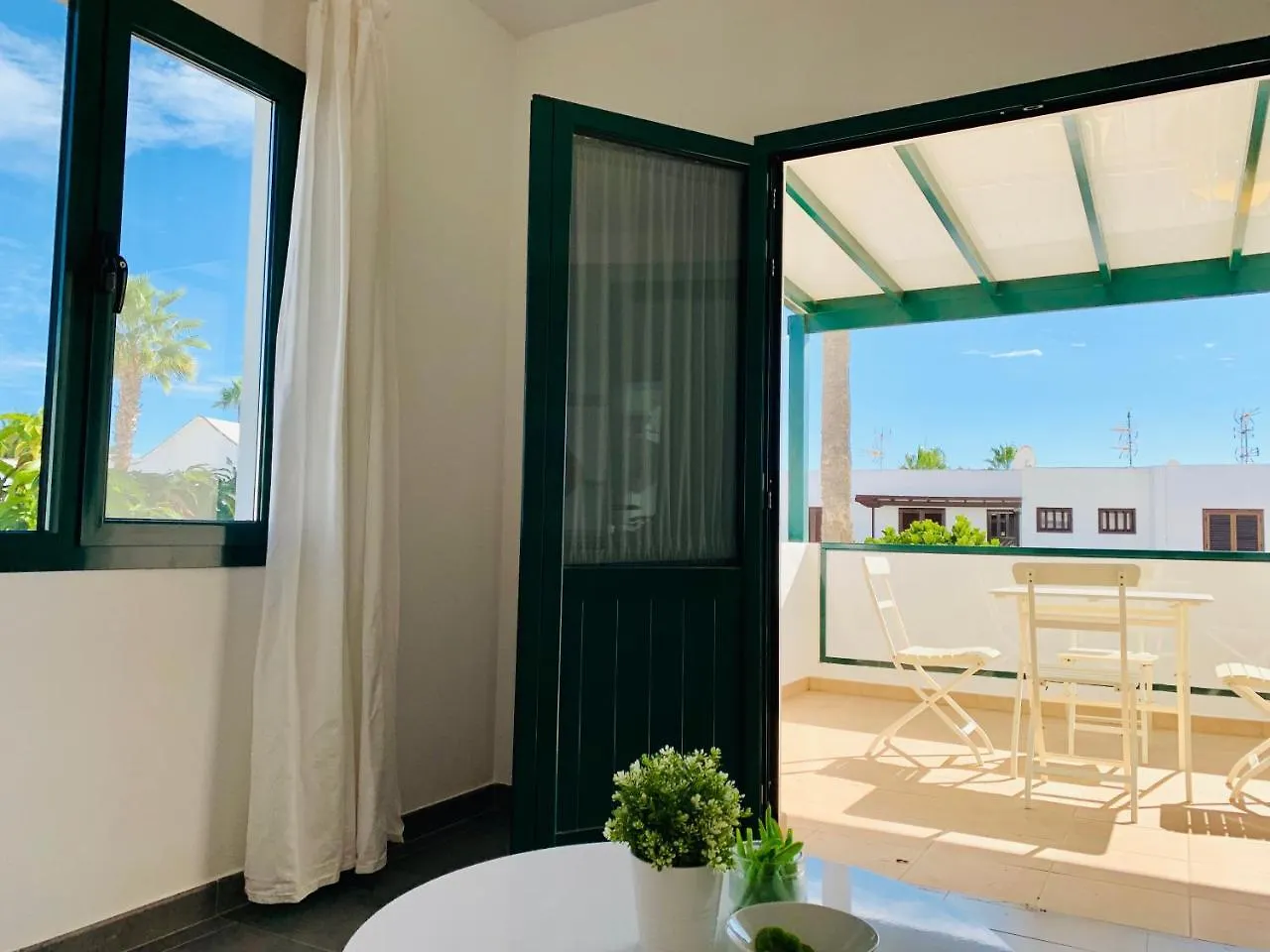 Apartamentos Zalabar Тиас 0*,
